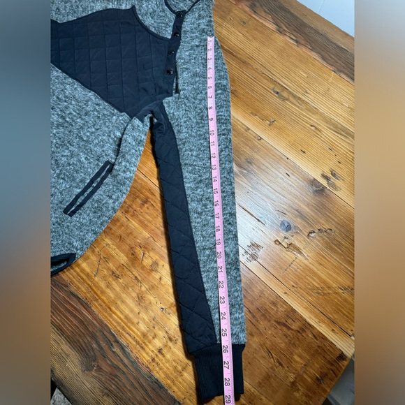 Abercrombie & Fitch Women Quilted Asymmetric Snap Button Fleece Pullover gray S - Picture 9 of 14